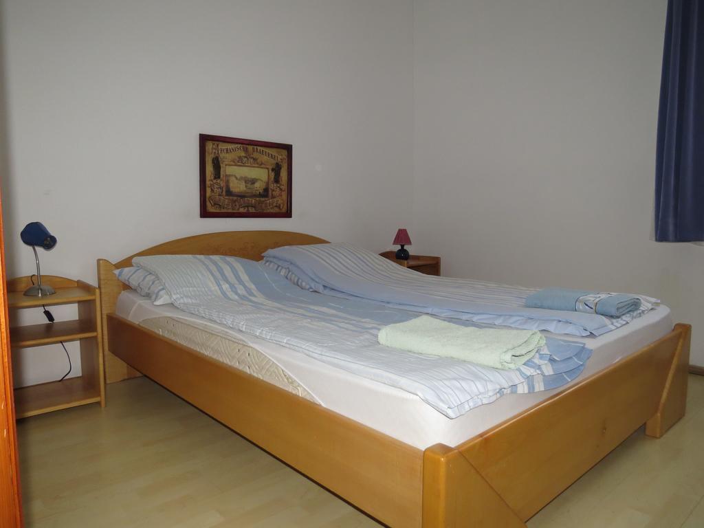 Rezkakas Fogado Bed and Breakfast Zirc Eksteriør billede